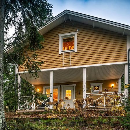 Juhlamenot Oy Villa Soderkulla  Ngoại thất bức ảnh
